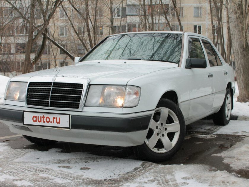 Мерседес 124 белый