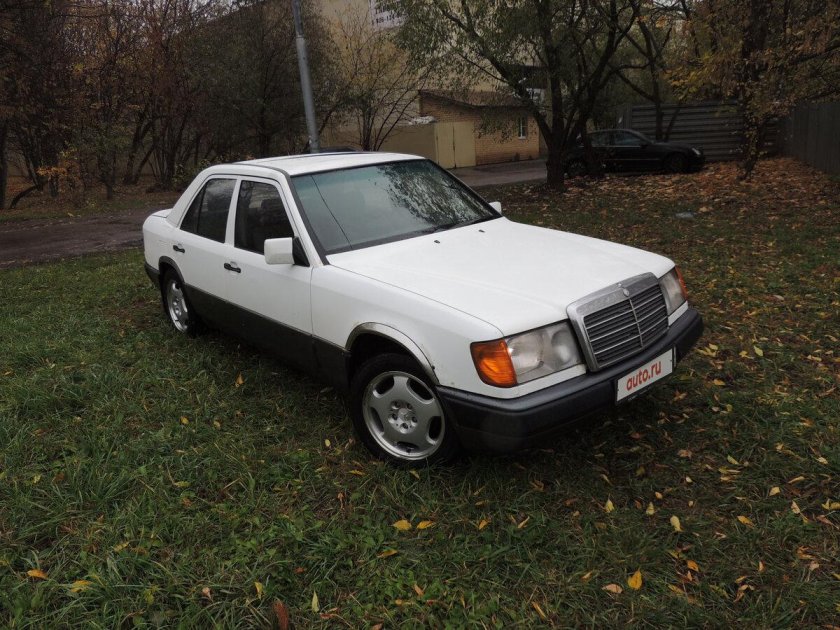 Мерседес 124 1985