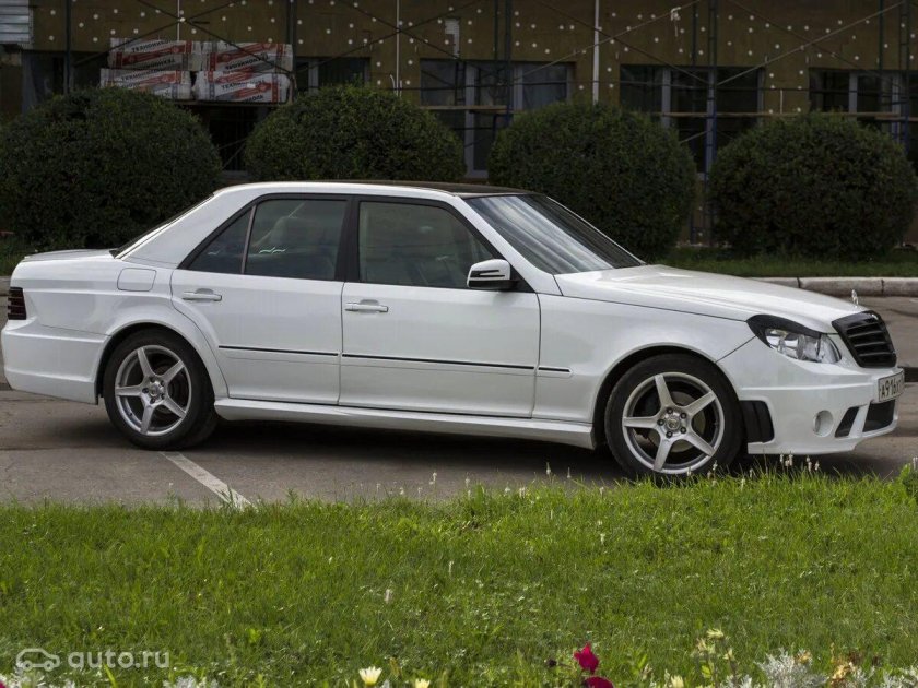 Mercedes-Benz w124 белый