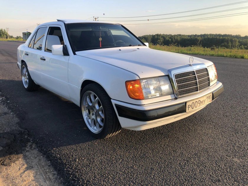 Мерседес 124 белый