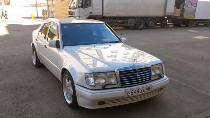Мерседес w124 белый