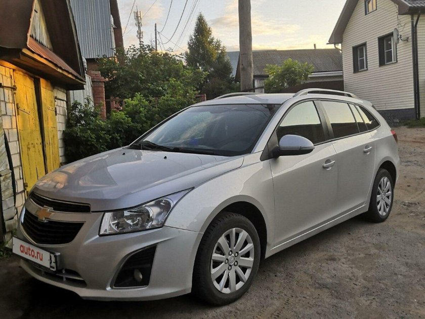 Шевроле круз универсал серебристый