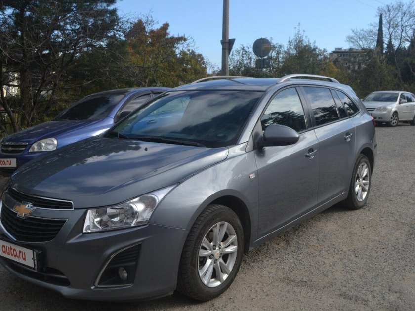 Шевроле Круз 1.8 универсал 2013