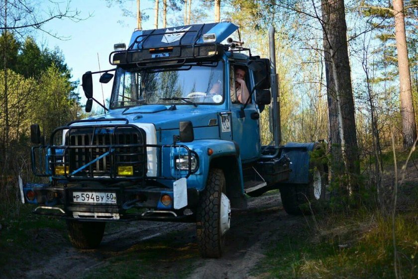 ГАЗ 3307 тягач