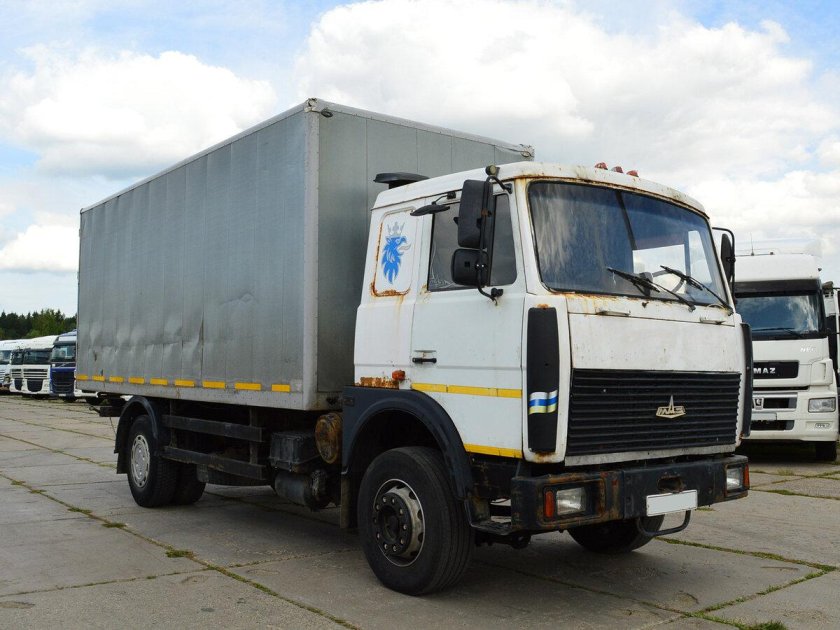 МАЗ фура