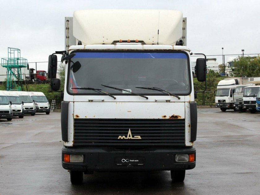 МАЗ 4370 бортовой