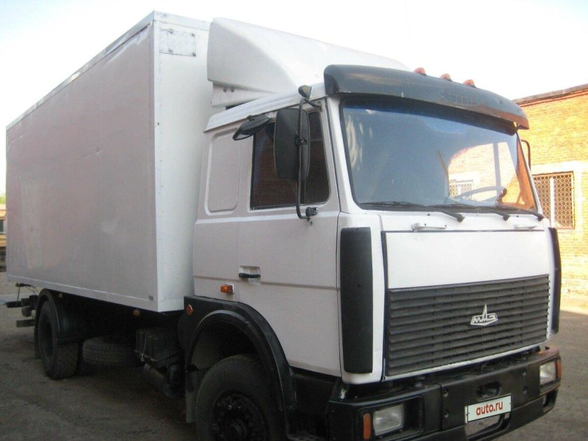 МАЗ 6303 фургон