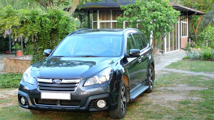 Субару Аутбек 4