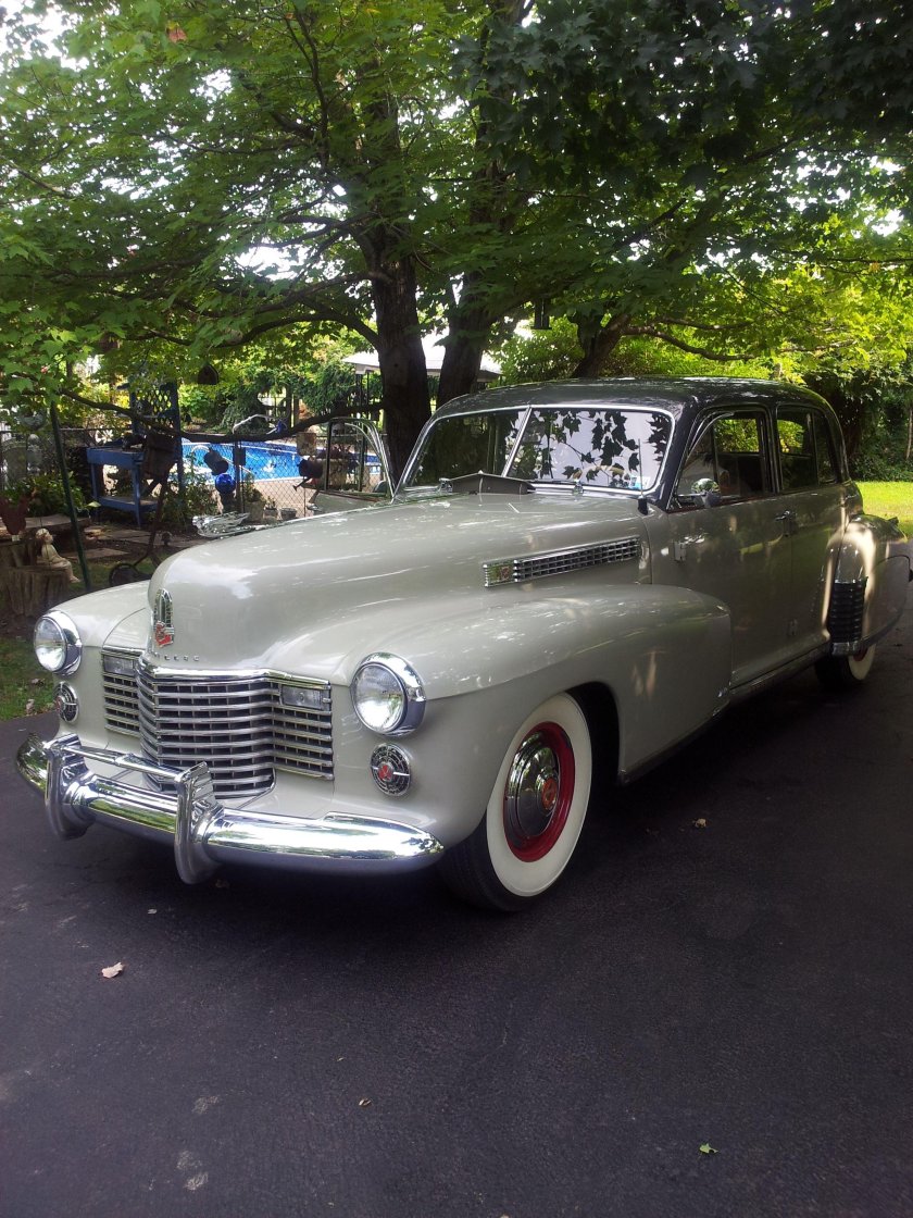 Cadillac fleetwood series 60