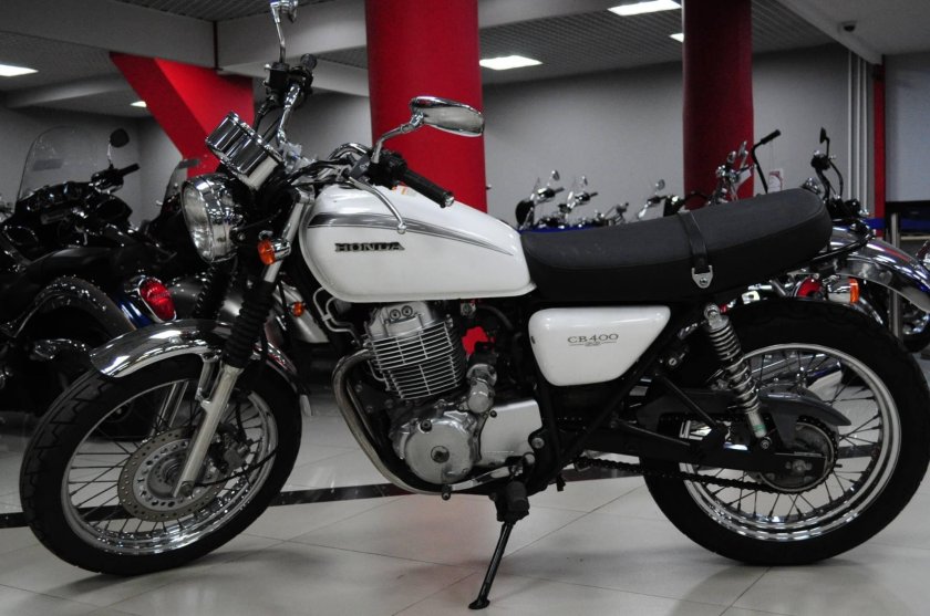 Honda cb400ss-e