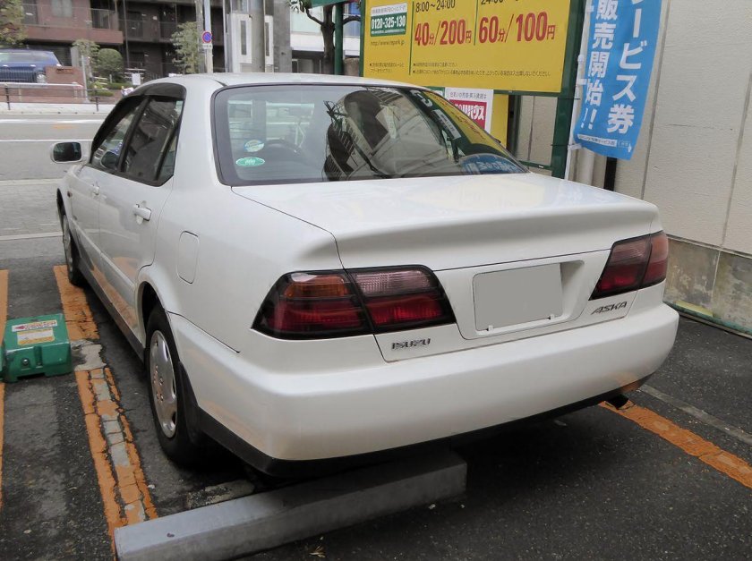 Isuzu Aska 1997