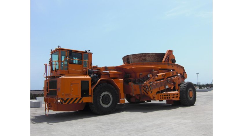 Шлаковоз БЕЛАЗ-7920