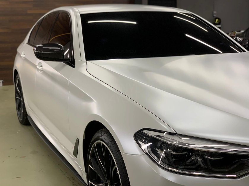 БМВ белый сатин