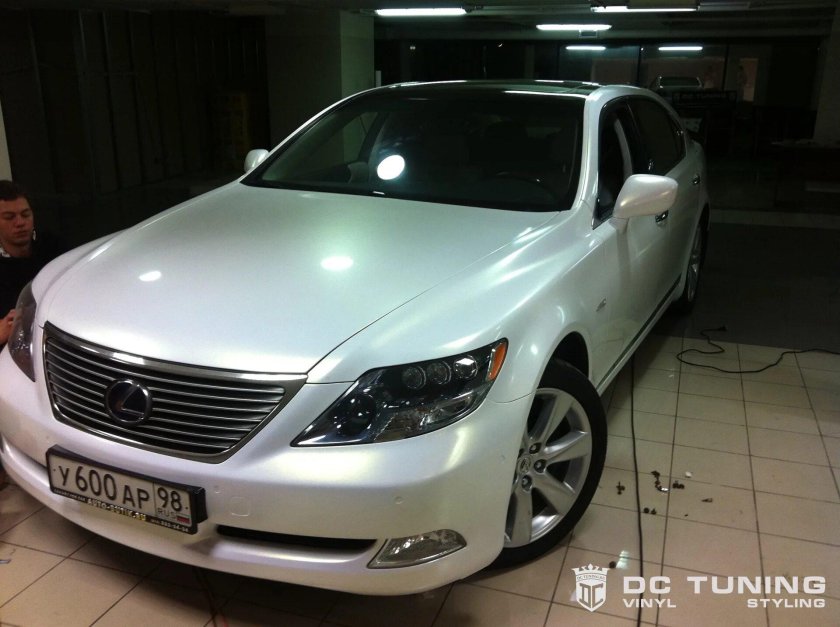 Лексус лс белый перламутр