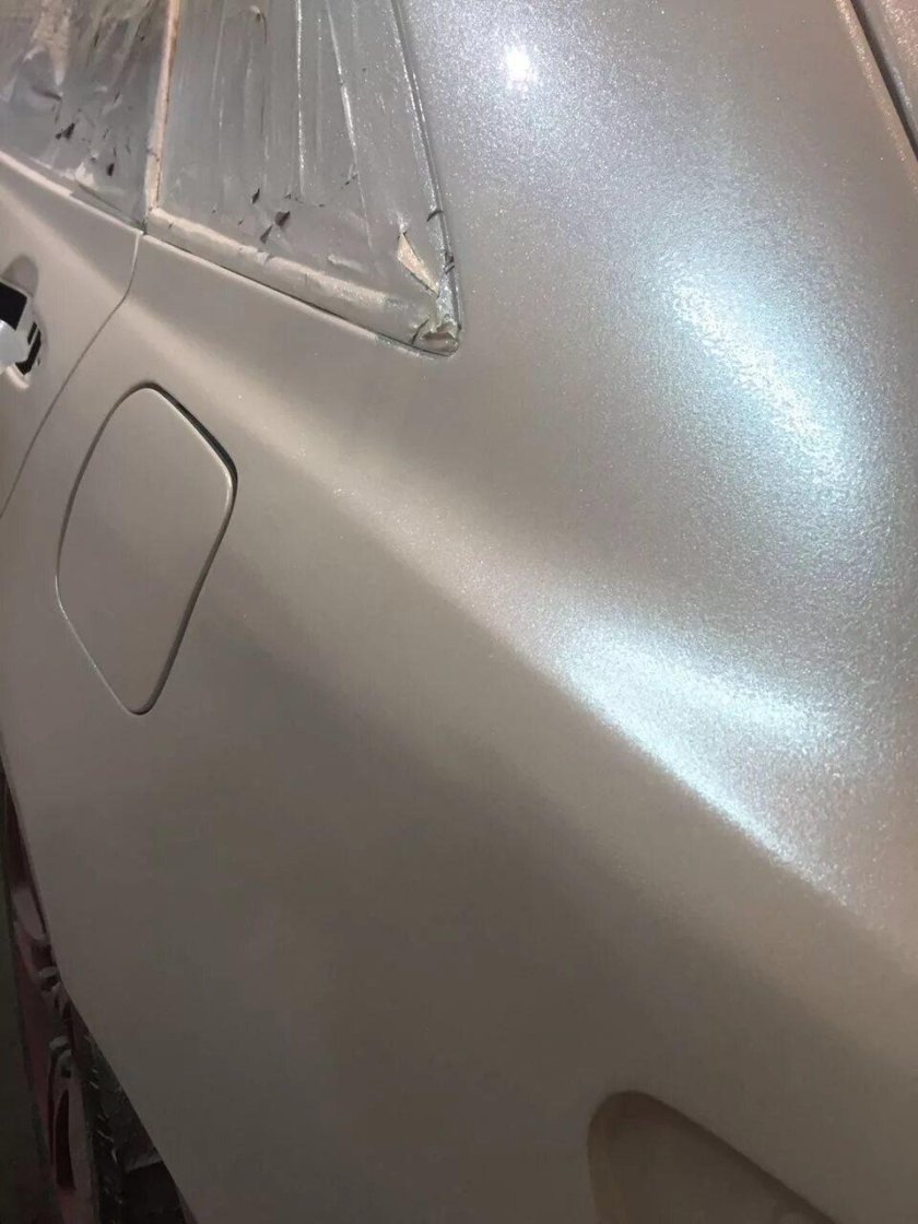 Автоэмаль Vika металлик белый перламутр 8200