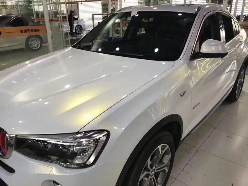 Белый перламутр авто