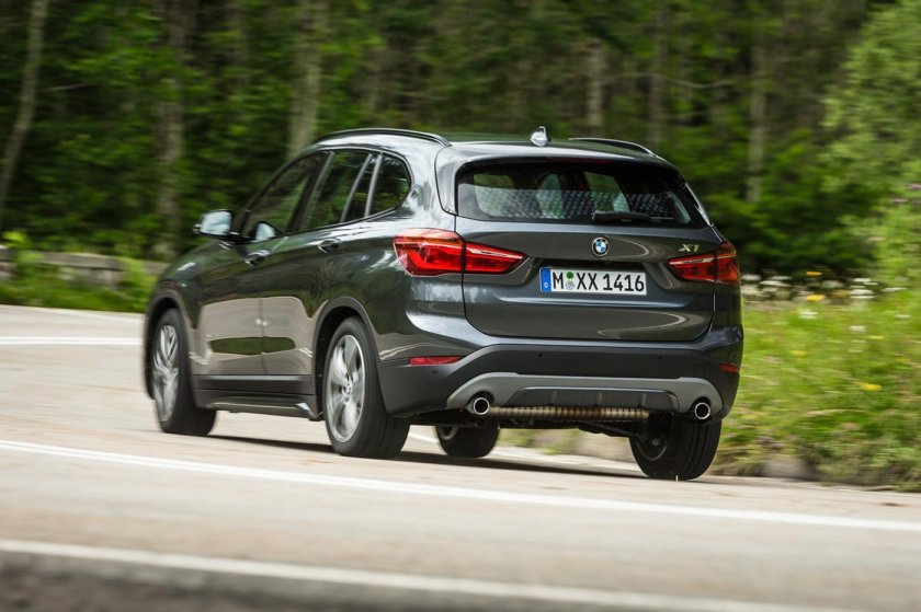 BMW x1 клиренс
