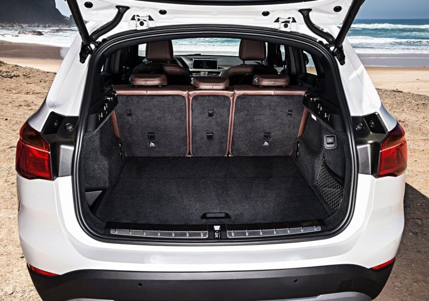 BMW x1 багажник
