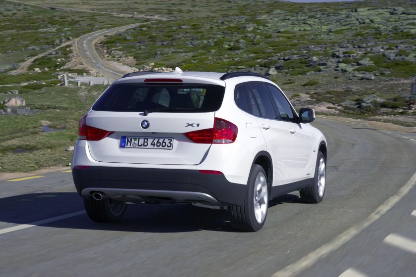 BMW x1 хэтчбек