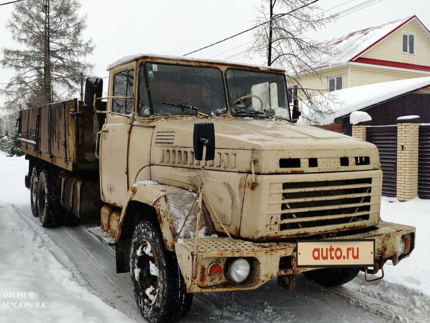 Бортовой грузовик краз-65101