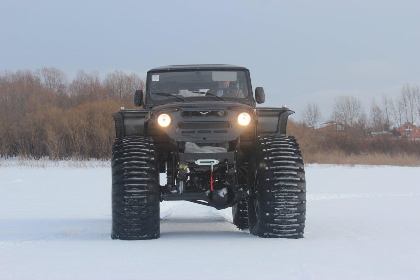 Снегоболотоход СКБ-600