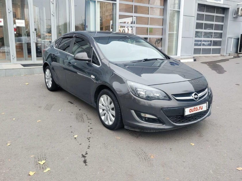 Opel astra 2013