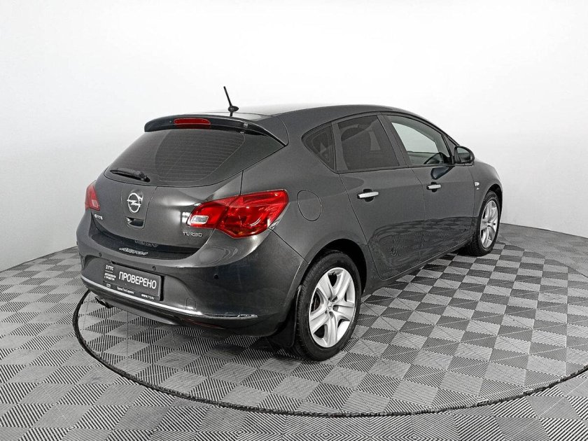 Опель Астра j 2011