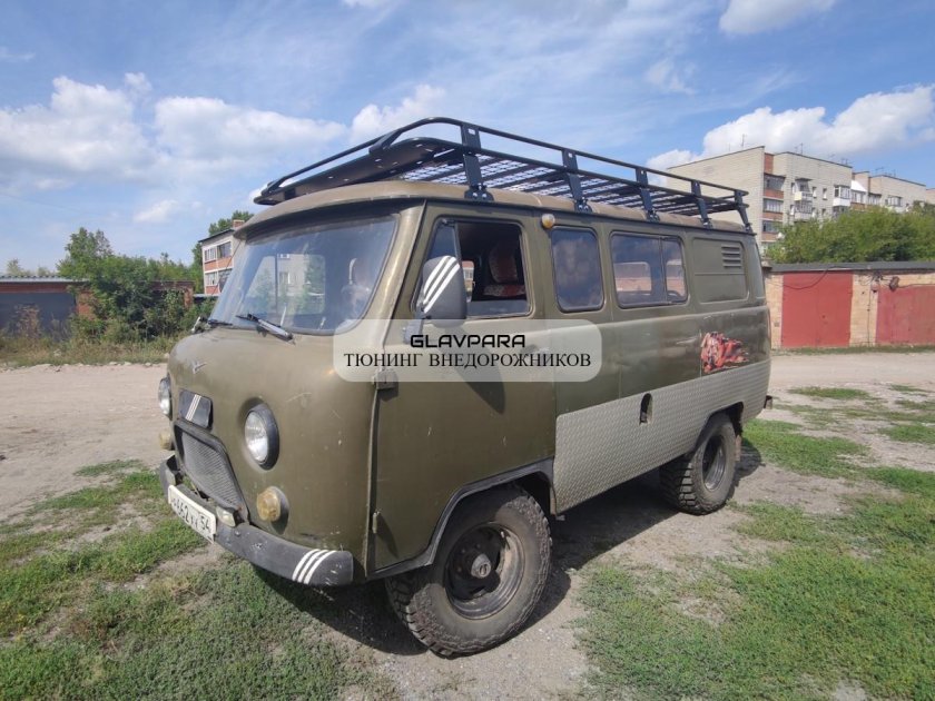 Автомобиль уаз буханка
