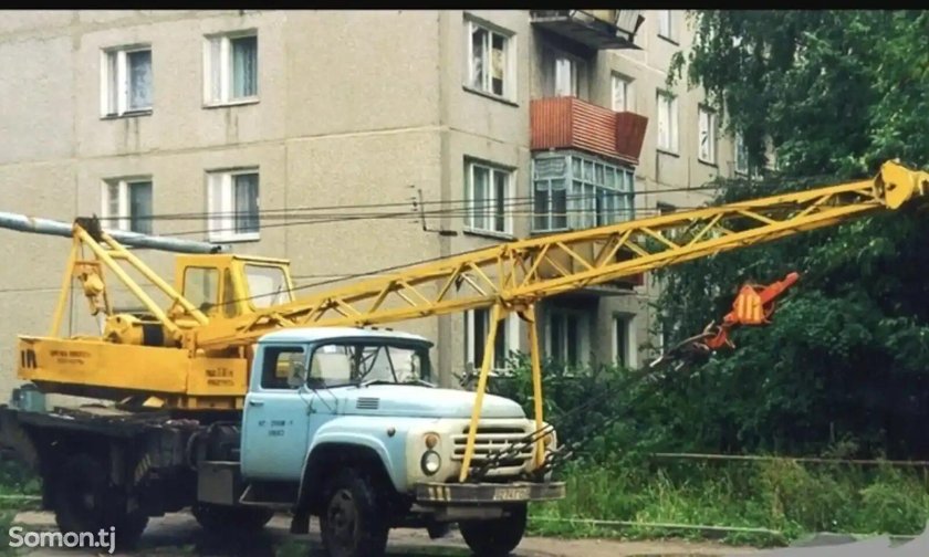 Автокран ЗИЛ-431412