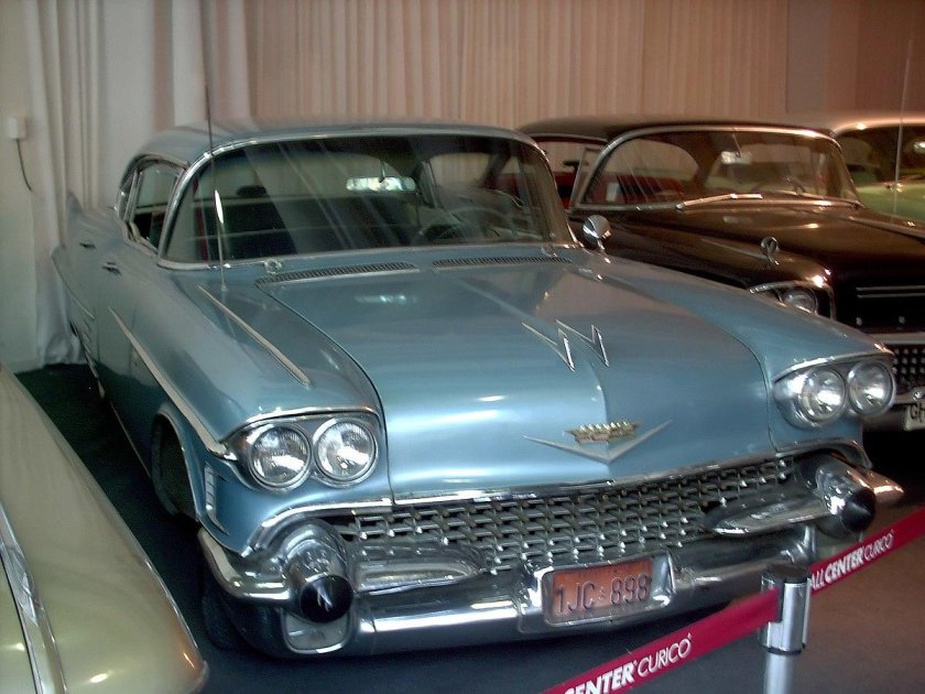 Кадиллак девиль 1958