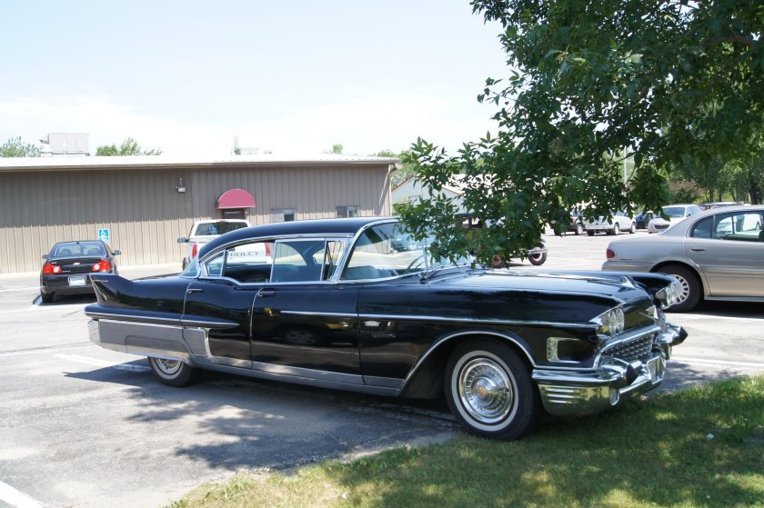 Кадиллак Флитвуд 1958