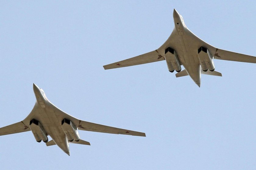 Самолёт ту 160 белый лебедь