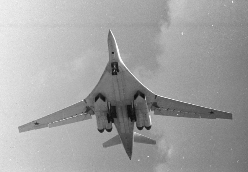 Белый лебедь самолет ту 160