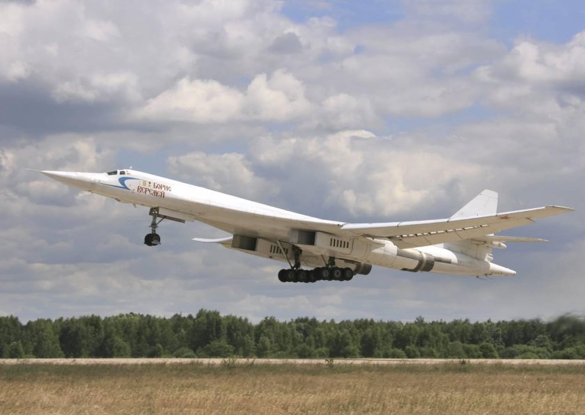 Белый лебедь самолет ту 160