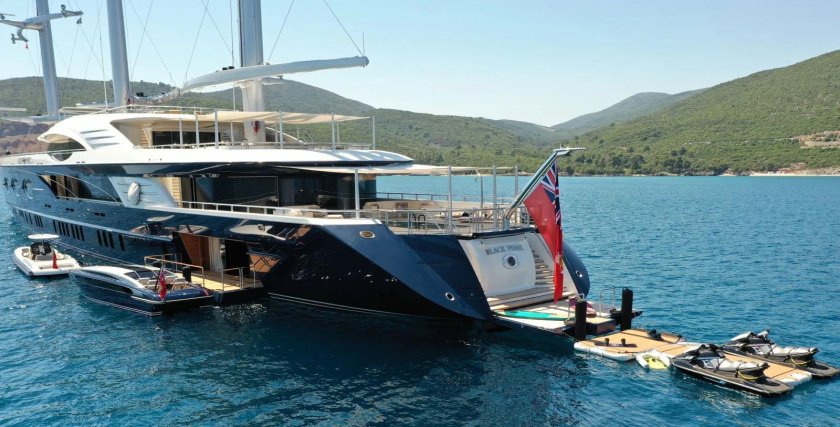 Роскошная яхта