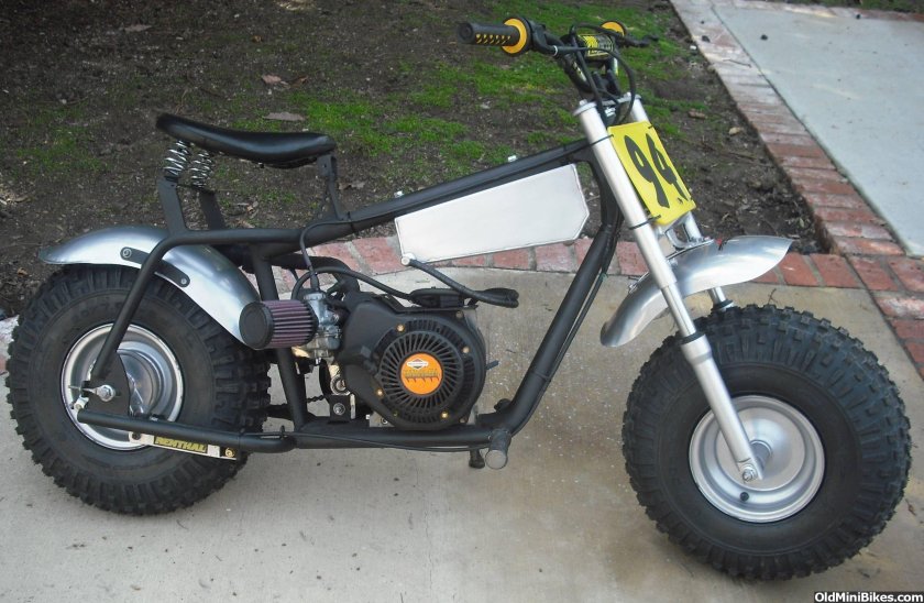 Мини мокик с двигателем Лифан