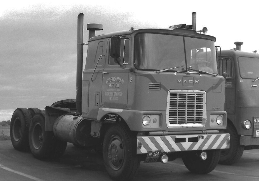 Mack f700