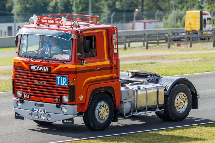 Скания 141 тягач