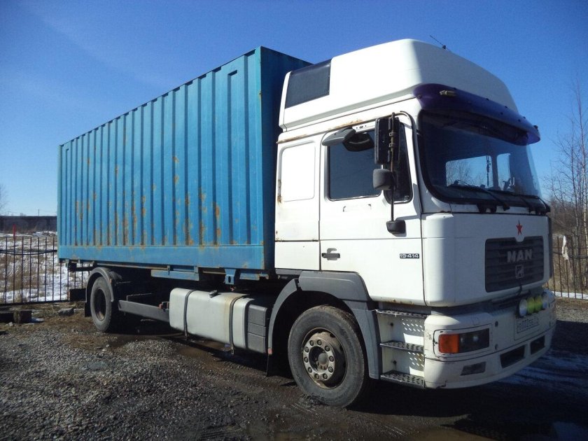 Ман ф2000 Командор