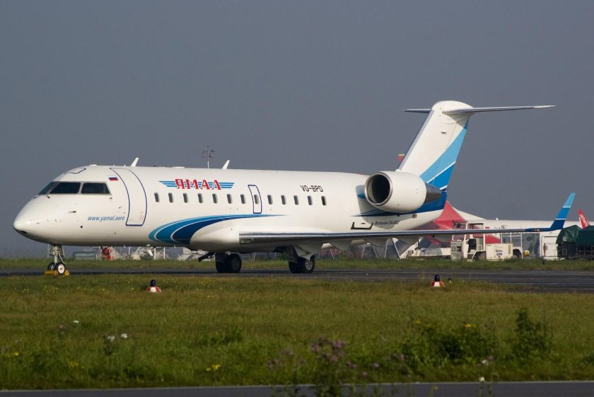 Ямал Bombardier CRJ-200