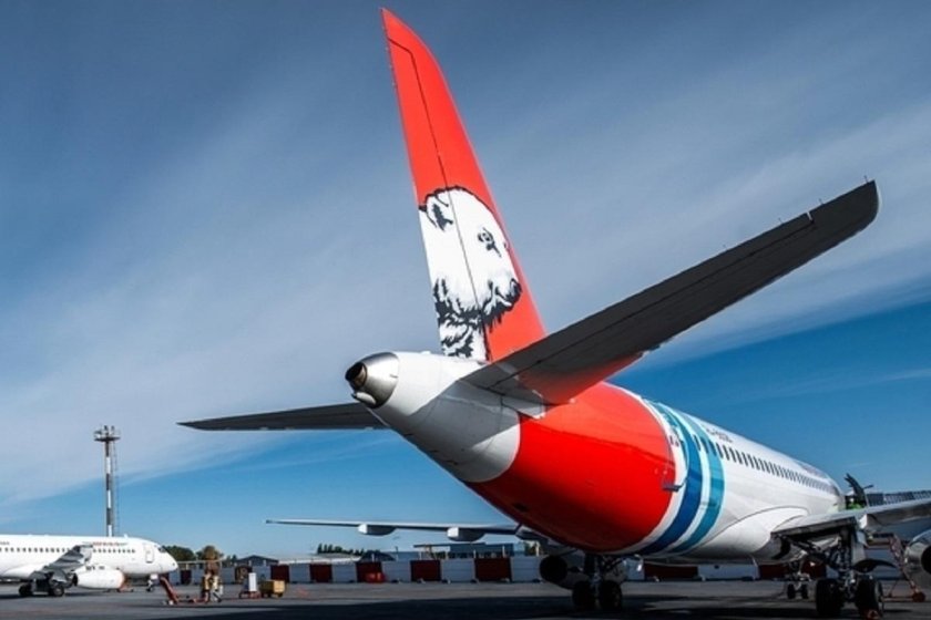 Самолет Ямал