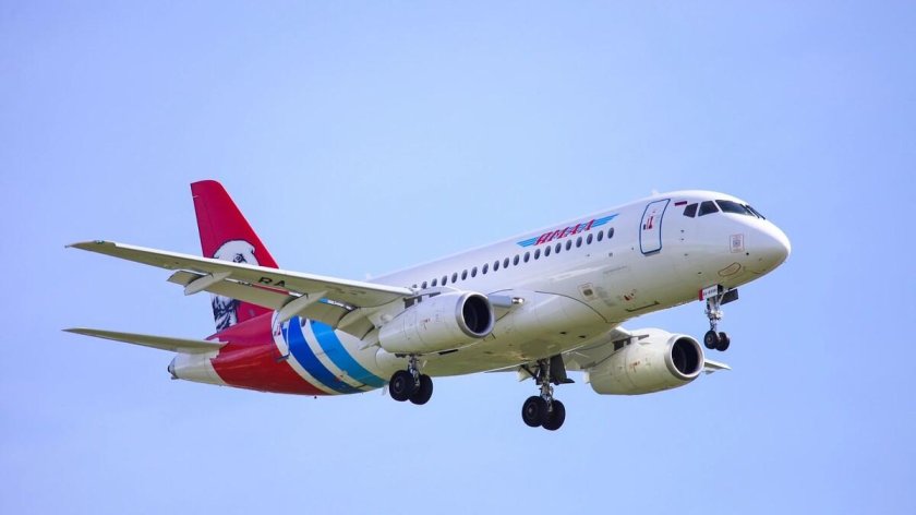 Sukhoi Superjet 100-95 Ямал