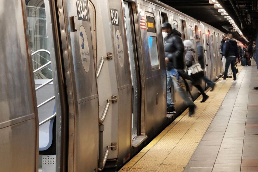 Поезд метро Нью-Йорка