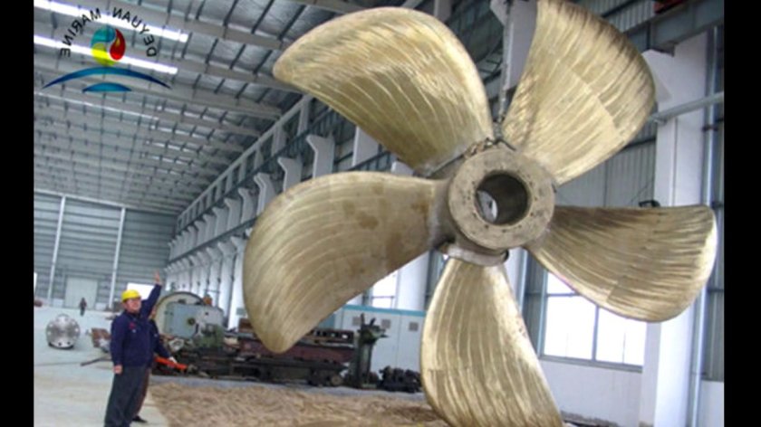 Гребной винт Британика