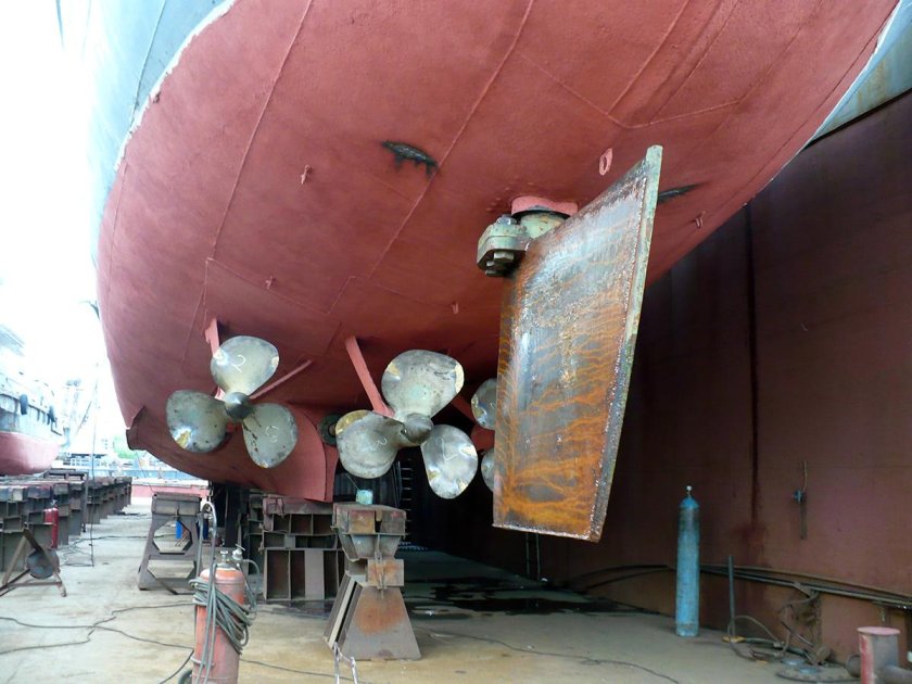 Гребной винт сухогруза 1743