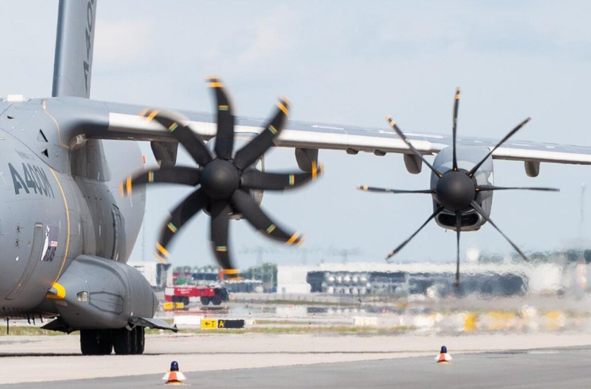 Airbus a400m-180
