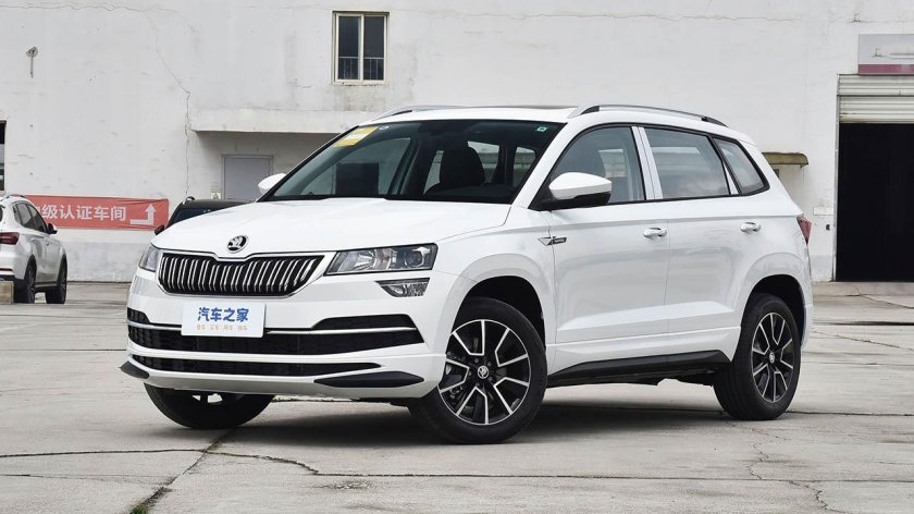 Skoda Karoq Sportline 2022 Black Style
