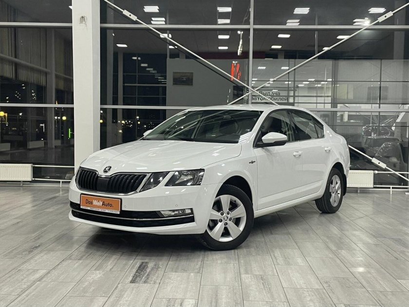 Шкода Октавия лифтбек 2019