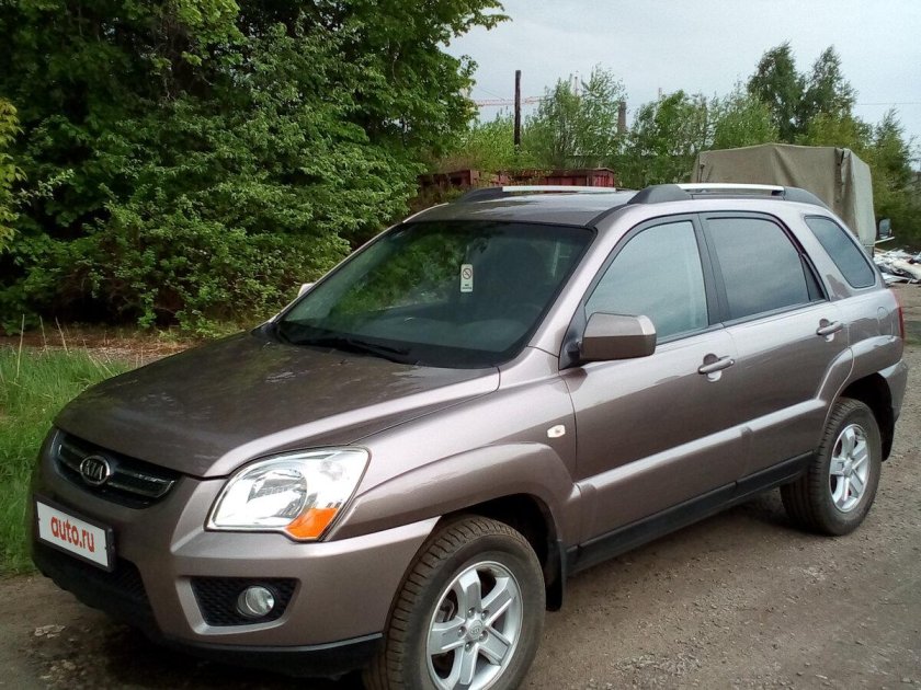 Kia Sportage 2 бежевый