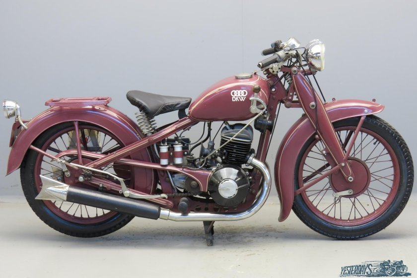 Советский мотоцикл л-300